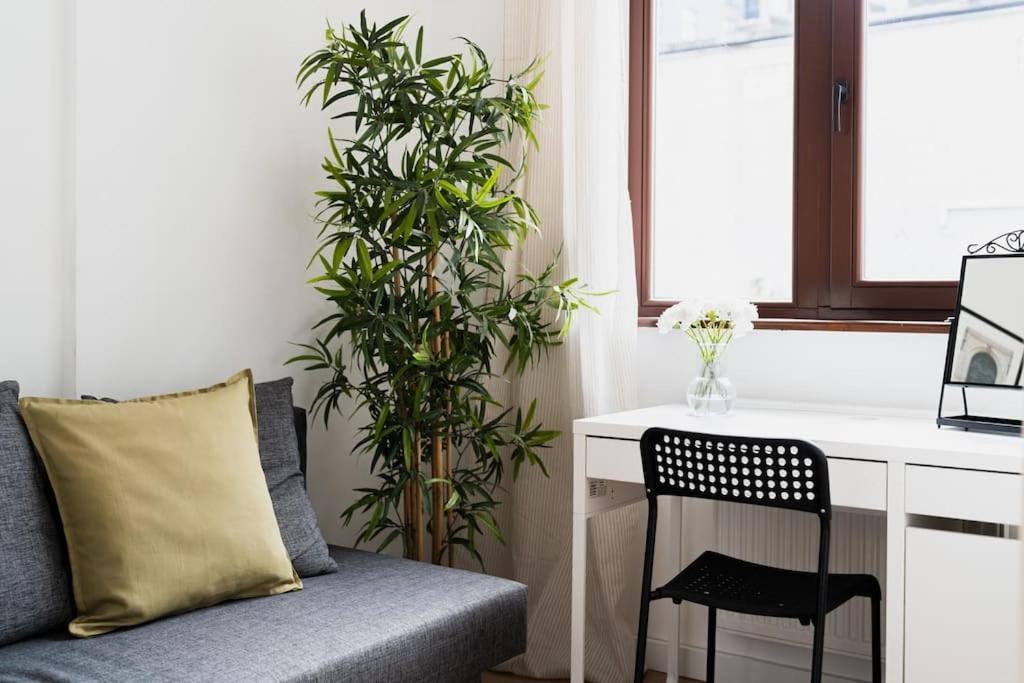 City Center - 3 Rooms - New Building - Private Parking Place - Garage Wrocław Eksteriør bilde